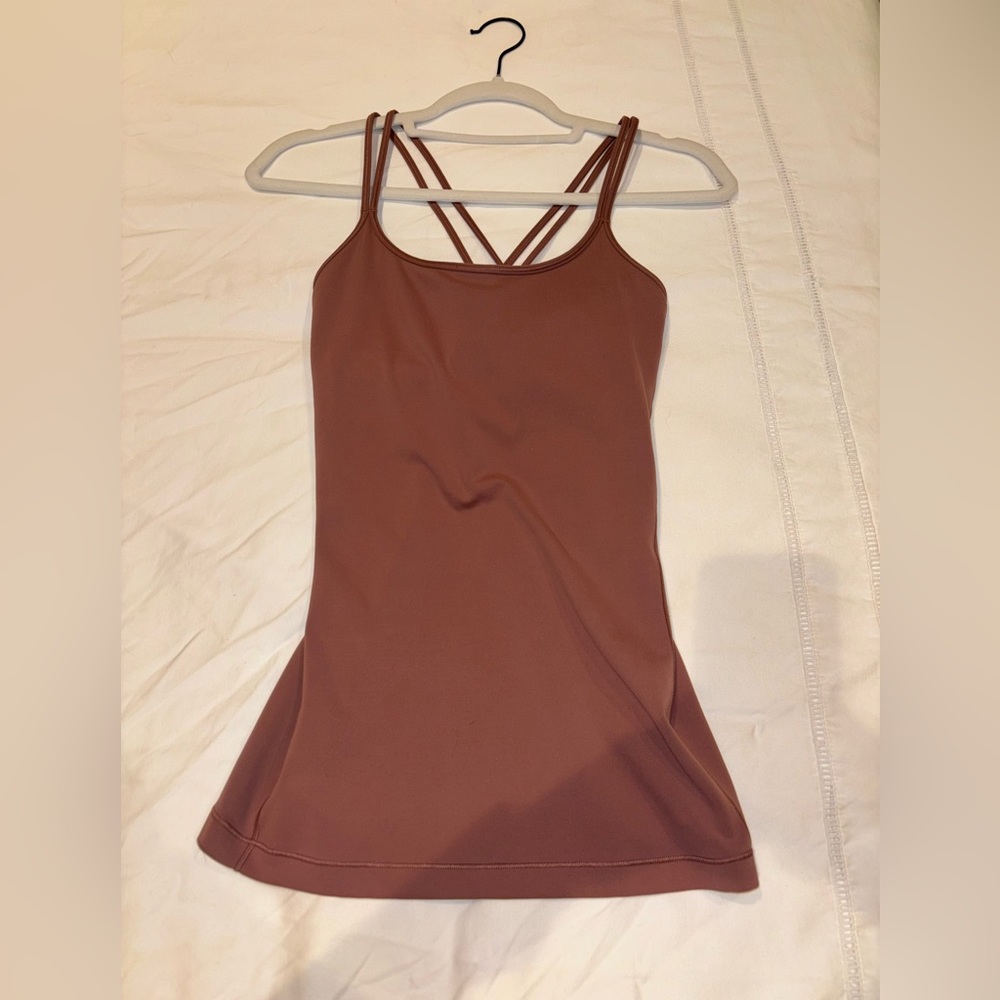 Lululemon size 8 tank with built in bra with pads